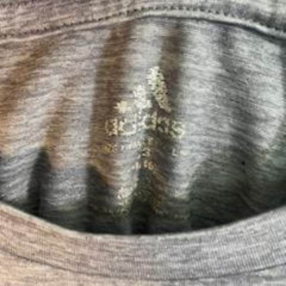 Adidas t-shirt Medium?? - Picture 2 of 3
